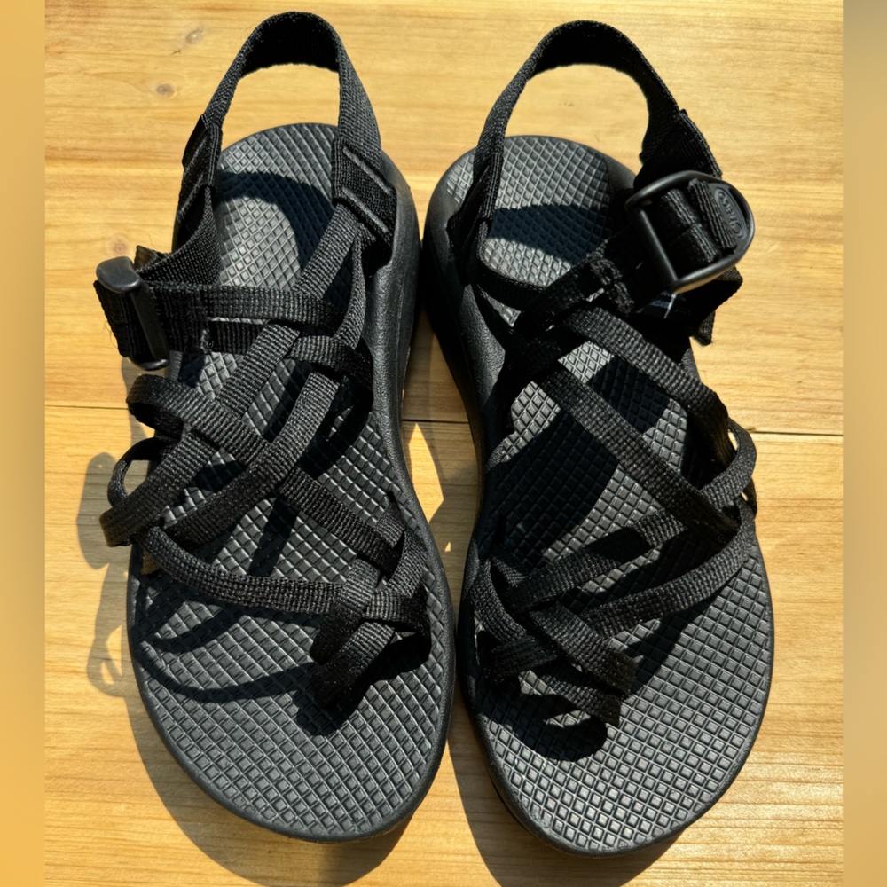 Chaco ZX/2 Sandals. Black. Women’s size 7.